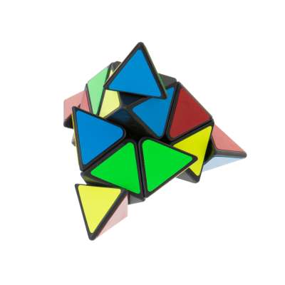 PYRAMINX Black MoYu puzzle cube game