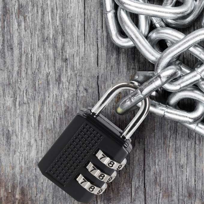 Cipher combination latch padlock for suitcase