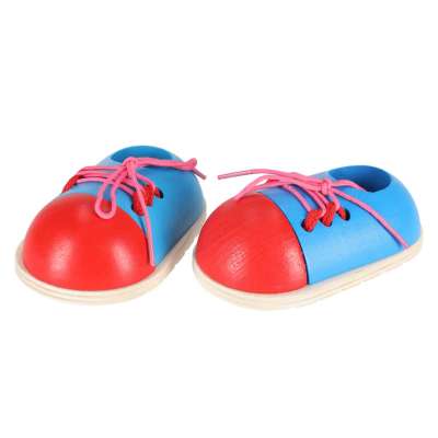 Wooden shoes for learning how to tie shoelaces 2 pieces