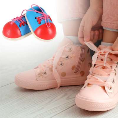 Wooden shoes for learning how to tie shoelaces 2 pieces
