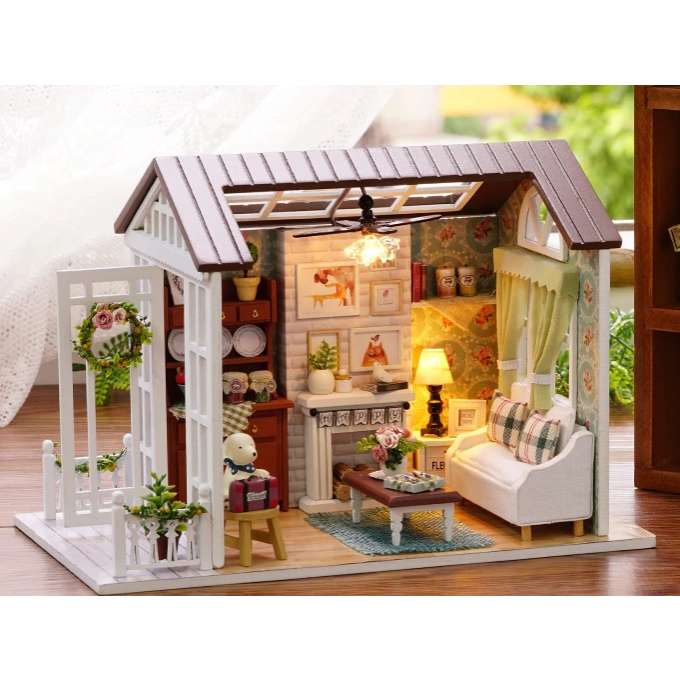 Domek dla lalek drewniany salon + meble