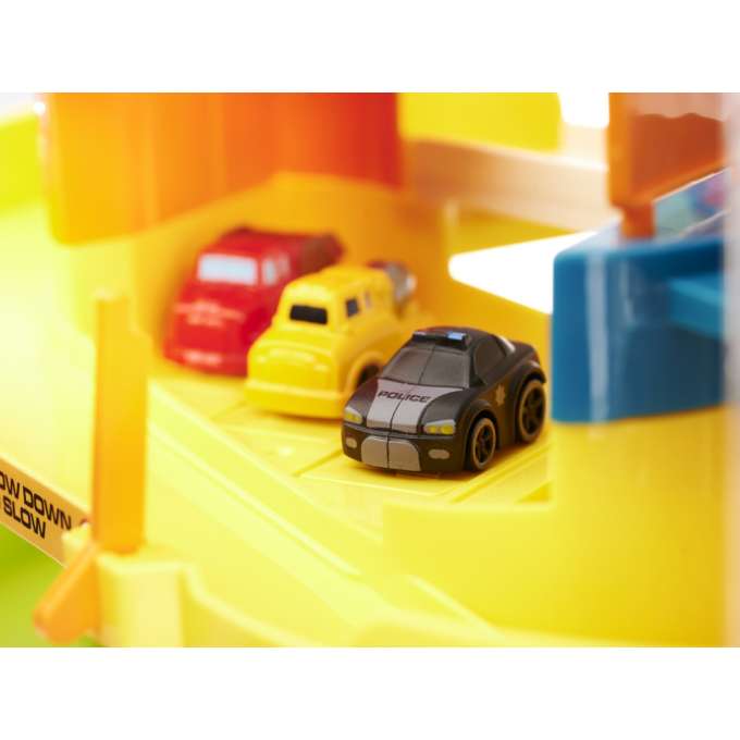 Parking garaż 4 poziomy elektryczna winda + 6 aut