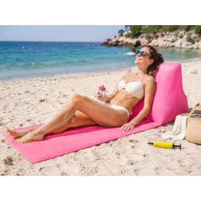 Beach mat with inflatable backrest lounger with cushion pink