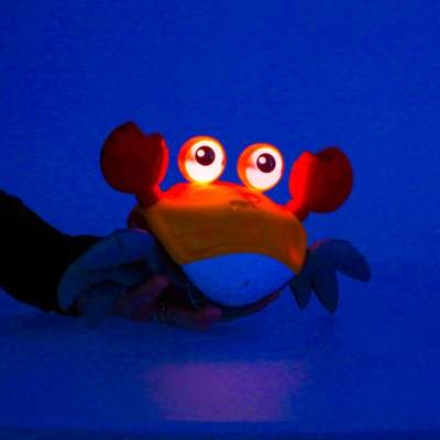 Crab crawling interactive with sound red