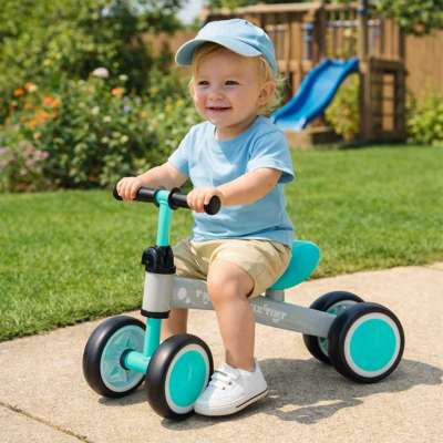 Four-wheeled balance bike Trike Fix Tiny mint