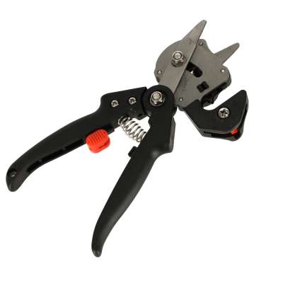 Secateurs for grafting trees of shrubs