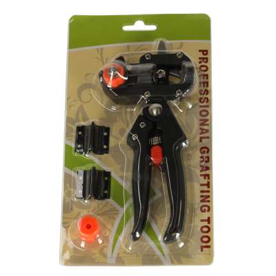 Secateurs for grafting trees of shrubs