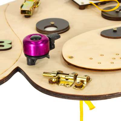 Wooden manipulative board dog 49x37x6.5