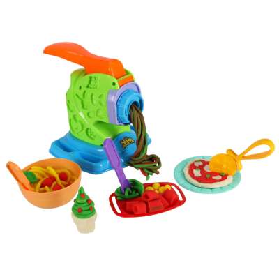 Pasta machine for children with accessories