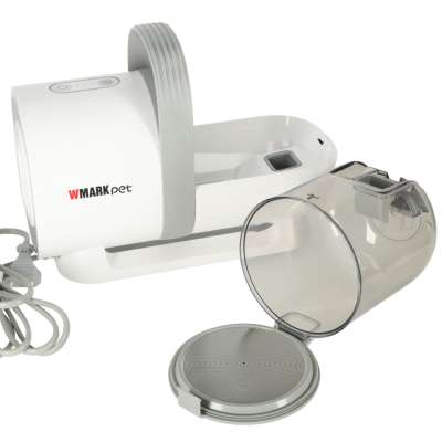 Pet hair vacuum cleaner grooming
