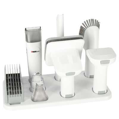 Pet hair vacuum cleaner grooming