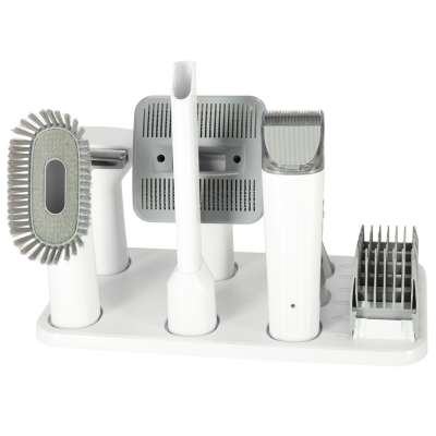 Pet hair vacuum cleaner grooming