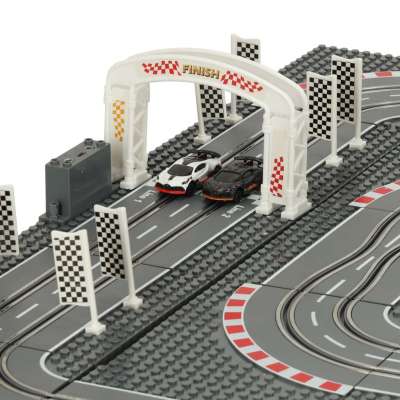 Police car racing track 64x64cm