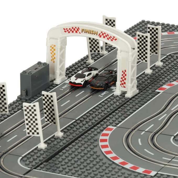 Police car racing track 64x64cm