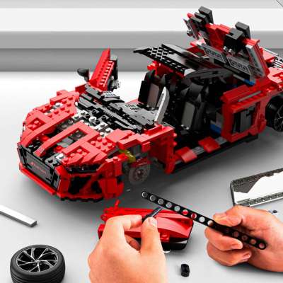 RC car 1:14 AUDI R8 Spyder bricks