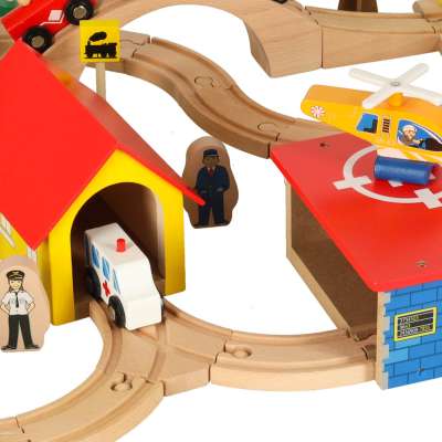 Wooden train locomotive city 69el