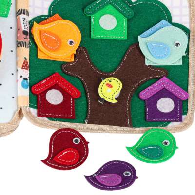 3D felt educational giraffe booklet