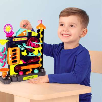Ball obstacle course for balls arcade toy