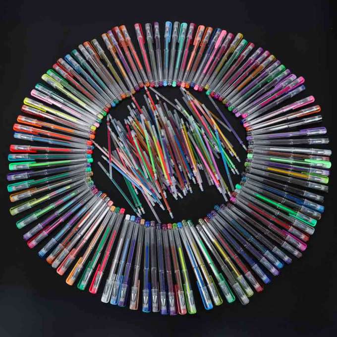 Coloured gel pens in a case 100pcs + 100 caps