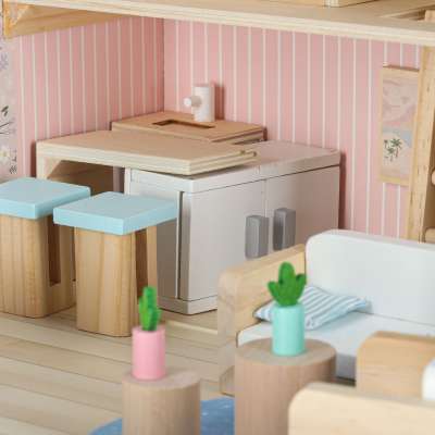 Dollhouse in a suitcase with accesories and wooden furniture