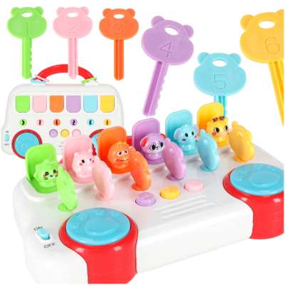 Educational bus playing pop-up animals keys