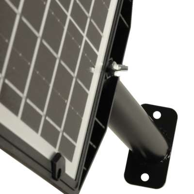 LED solar outdoor halogen lantern