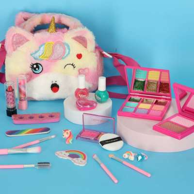 Make up cosmetics make up polishes handbag set of 21 items