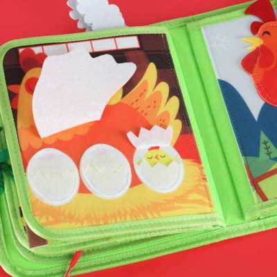 Sensory educational manipulative farm booklet