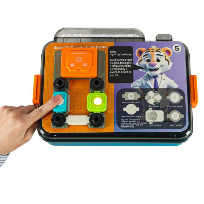 Small electronics electrician educational set 12 cards 58 elements