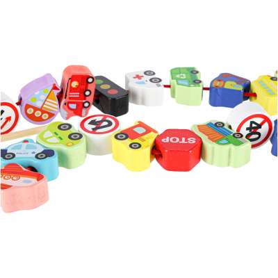 Wooden blocks for threading vehicles traffic signs