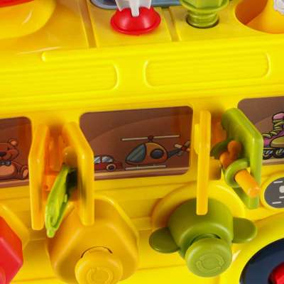 Manipulative bus for screwing 6in1 screws screwdrivers