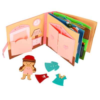 Książeczka sensoryczna edukacyjna filcowa 3D manipulacyjna ruchome elementy dom