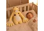 Soothing baby pillow for sleep with patting function giraffe 2