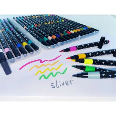 Glitter Markers Felt-Tip Pens and Coloring Markers in a Case 60-Piece Set
