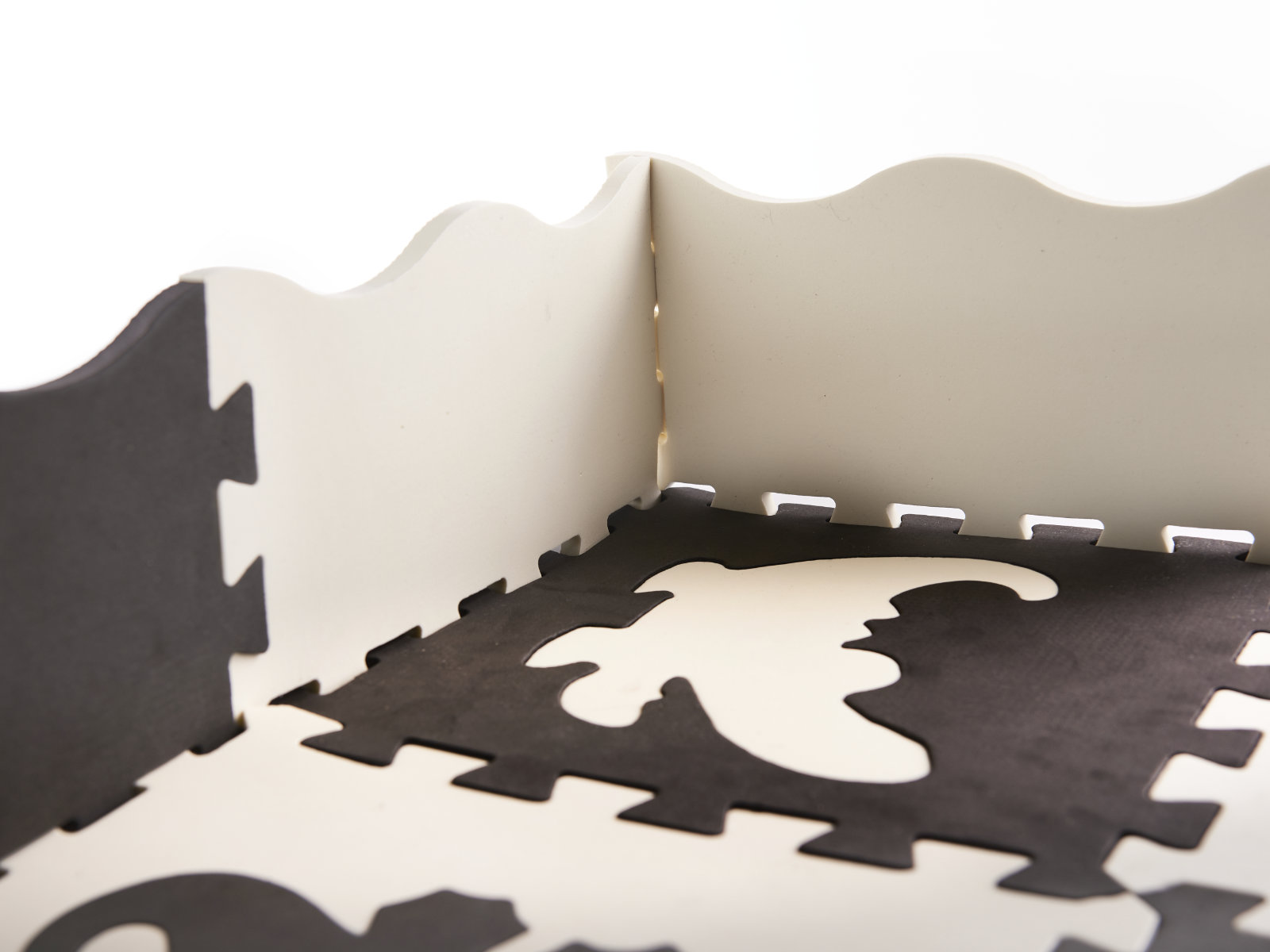 Pěnové puzzle podložka / ohrádka pro děti 25 kusů černá a bílá KX6270