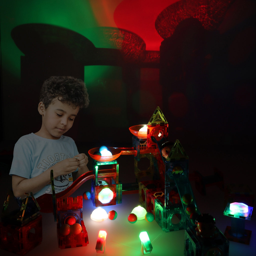 Magnetická kuličková dráha svítící 202 kusů KX5144_1