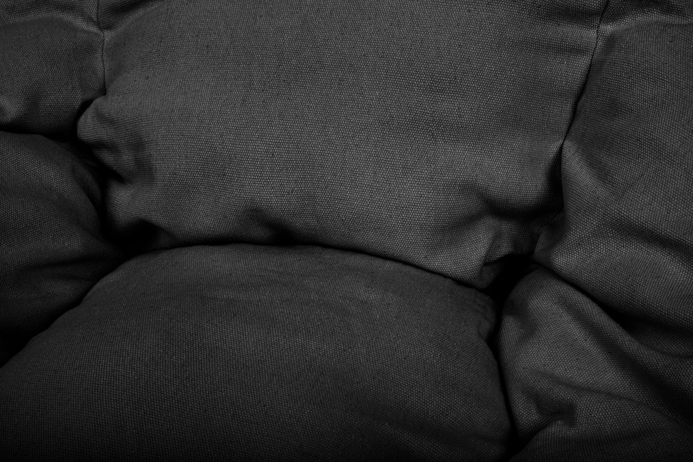 Polštář Čapí hnízdo černý KX3949