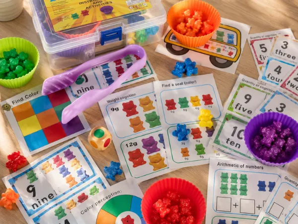 Zabawki Montessori dla dzieci